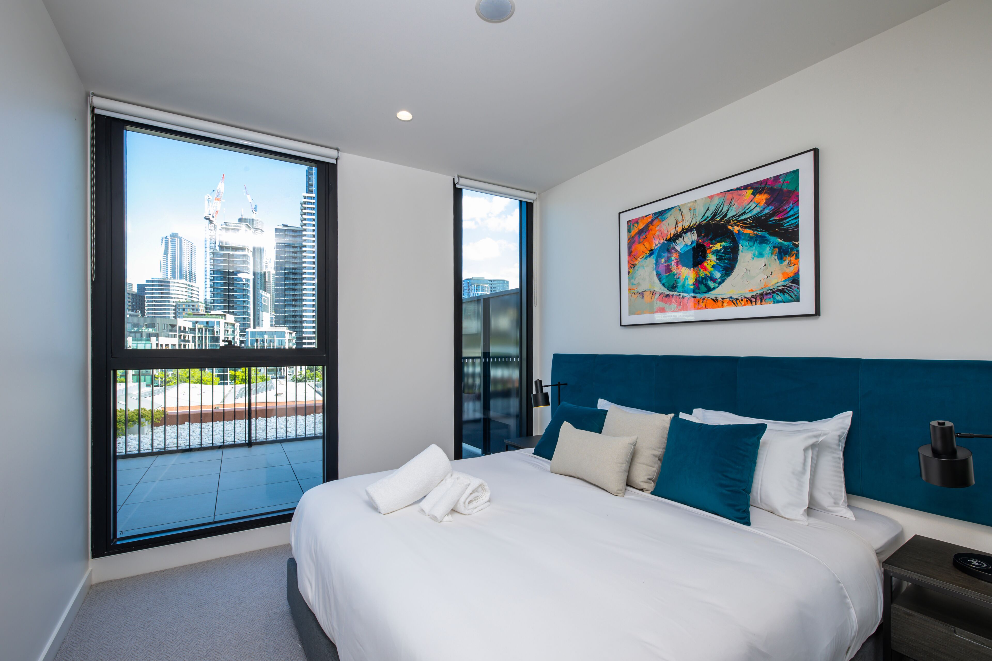 2 Bedroom 2 Bathroom Premier Apartment (City View)