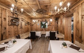 Free daily buffet breakfast - Cavallino d'Oro (Castelrotto)
