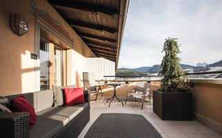 Panoramic Studio Suite | Balcony