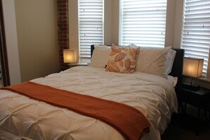 3 室のベッドルーム、デスク、アイロン / アイロン台、WiFi (無料)