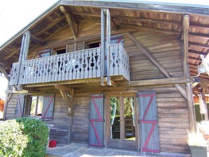 تفاصيل الفندق من الخارج