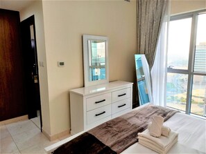 View from room - Supreme 2bedroom With Balcony in Business Bay (Dubai)