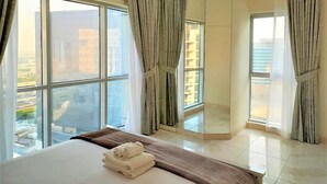 Appartement (2 Bedrooms) | 2 chambres, fer et planche à repasser, décoration personnalisée