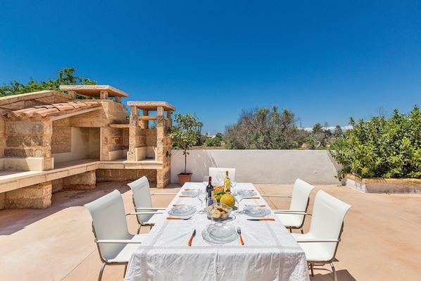 BBQ/picnic area
