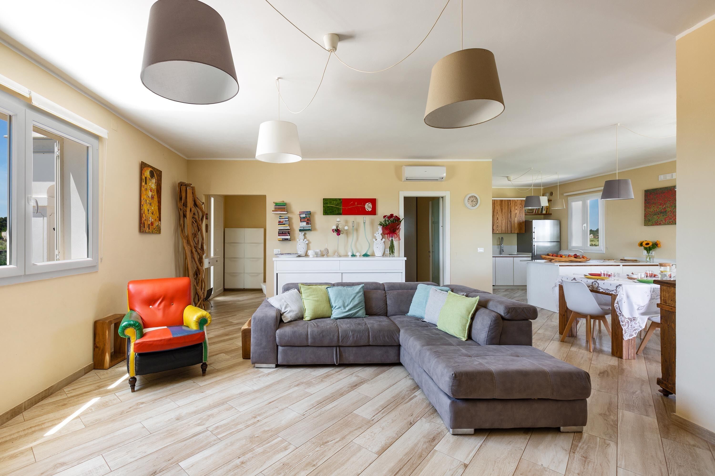 1-Zoll-LCD-Fernseher mit Digitalempfang, Fernseher, Kamin