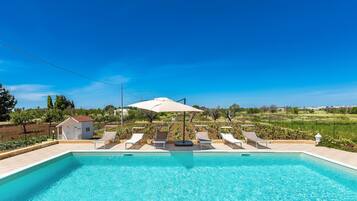 Piscina stagionale all'aperto