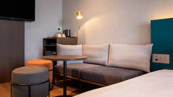 Habitación cuádruple Confort, para no fumadores (for 4 people) | Wifi gratis y ropa de cama