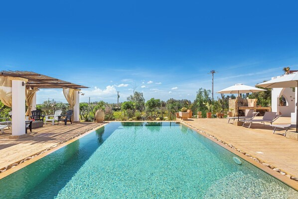 Piscina externa sazonal