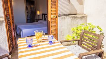 6 Schlafzimmer, Reisekinderbett, WLAN