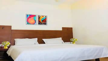 Egyptian cotton sheets, premium bedding, rollaway beds, free WiFi