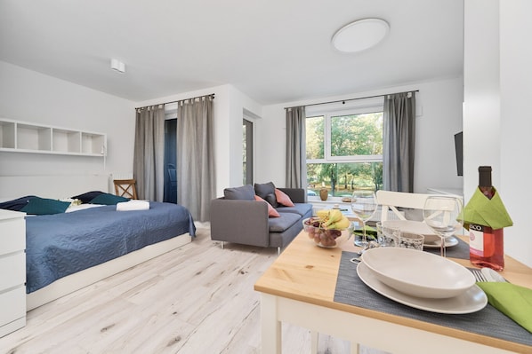 Studio, Balcony | Living room