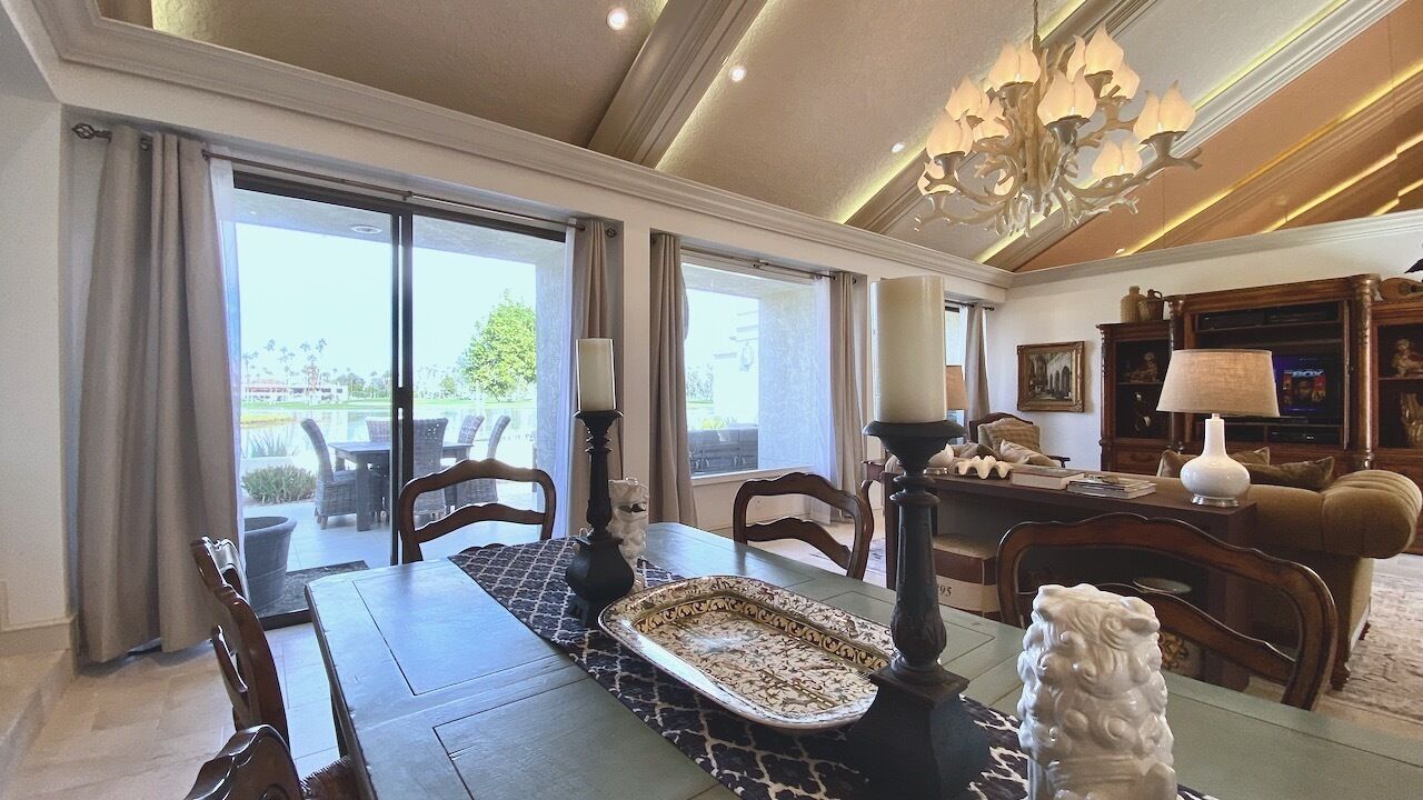 LA DOLCE VITA VILLA 3 en-suites+large living spaces+glorious outdoor space:managed by Greenday