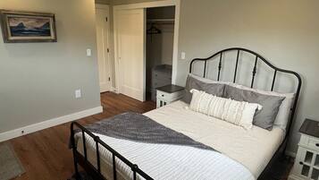 1 habitación, escritorio, wifi gratis y ropa de cama