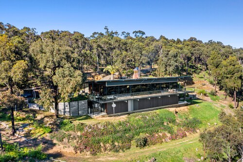 Big Hill Rustic Retreat