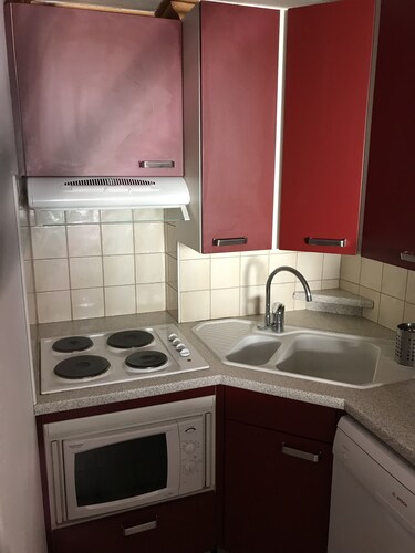 Cosy 6-bed apartment in the center of the resort