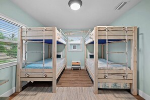 3 bedrooms, iron/ironing board, travel cot, free WiFi