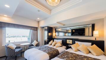 Deluxe Twin Room, Non Smoking | 1 bedroom, down comforters, desk, laptop workspace