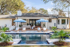 Pool - The Pelzer House (Mount Pleasant)