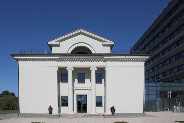 Standard Twin Room | Pemandangan jalan