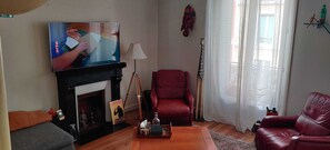 Living area - A Slice of Paris (Paris)