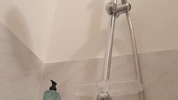 Appartamento City | Bagno | Doccia, asciugacapelli, bidet, asciugamani