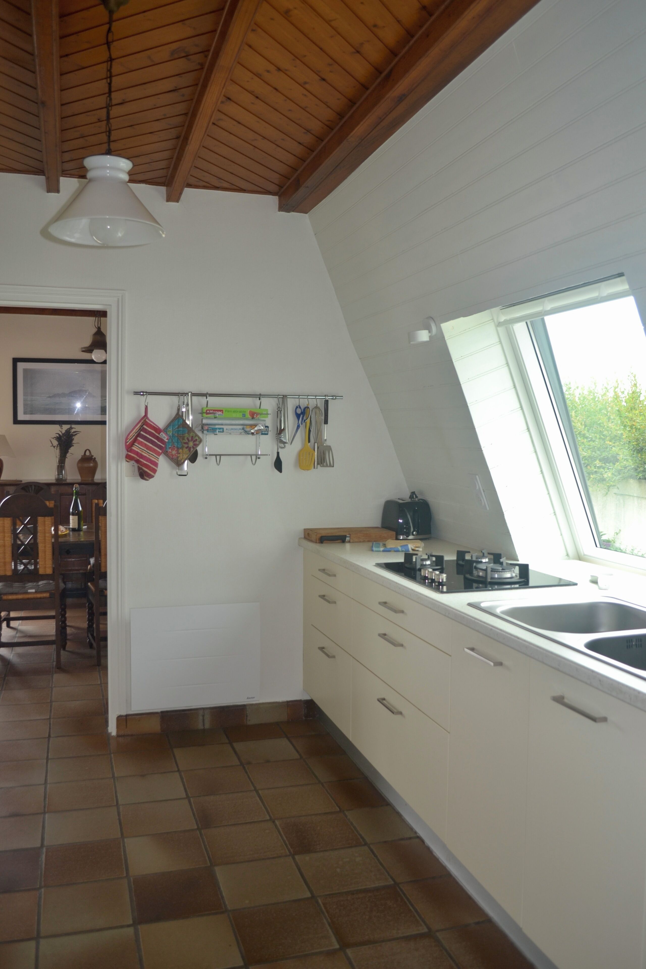 Réfrigérateur, micro-ondes, four, lave-vaisselle