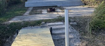 Very quaint, small Cottage on historic Idlewild lake