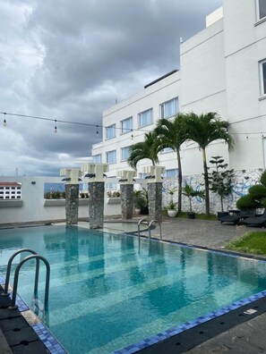 Alberca al aire libre