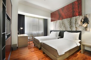 In-room safe, desk, laptop workspace, WiFi (free)