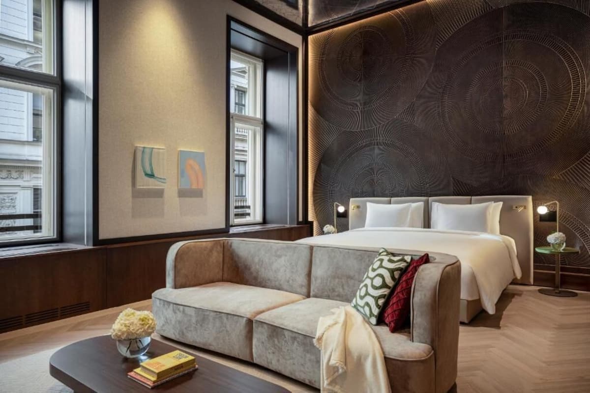 Presidential Studio Suite | Hypo-allergenic bedding, down comforters, minibar, in-room safe