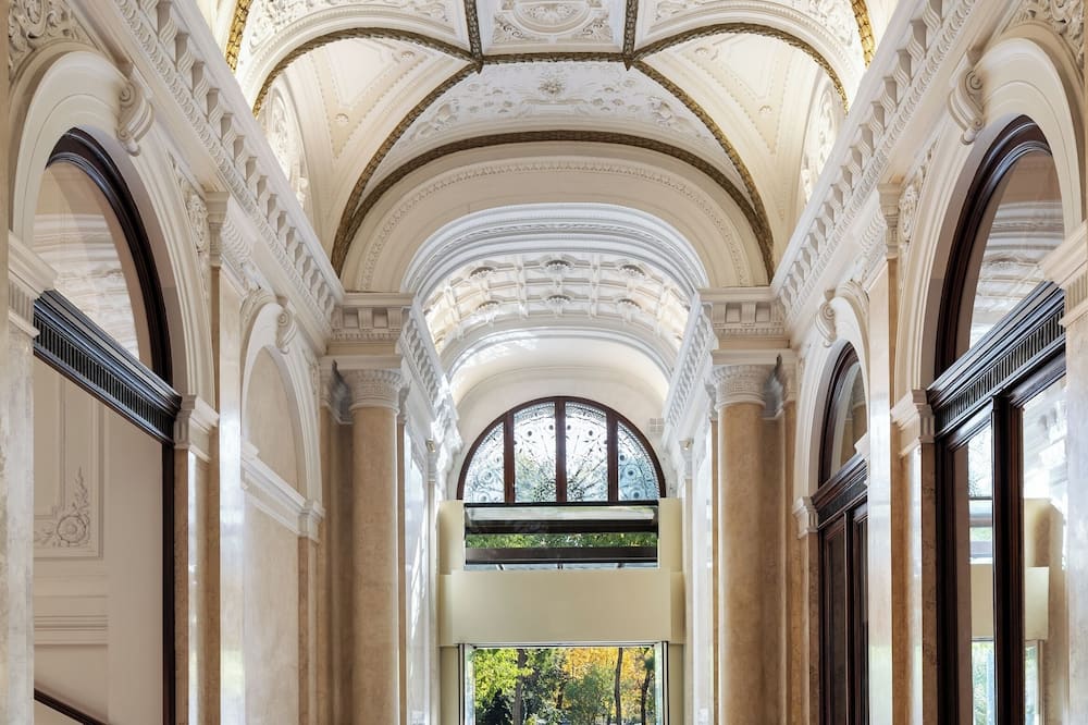 Almanac Palais Vienna