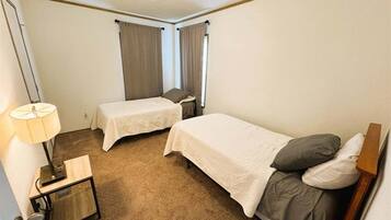 3 bedrooms, free WiFi, bed sheets