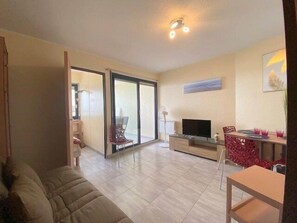 TV - Charming T2 for 4 people terrace sea view, elevator - 4CASI402 (CANET PLAGE)