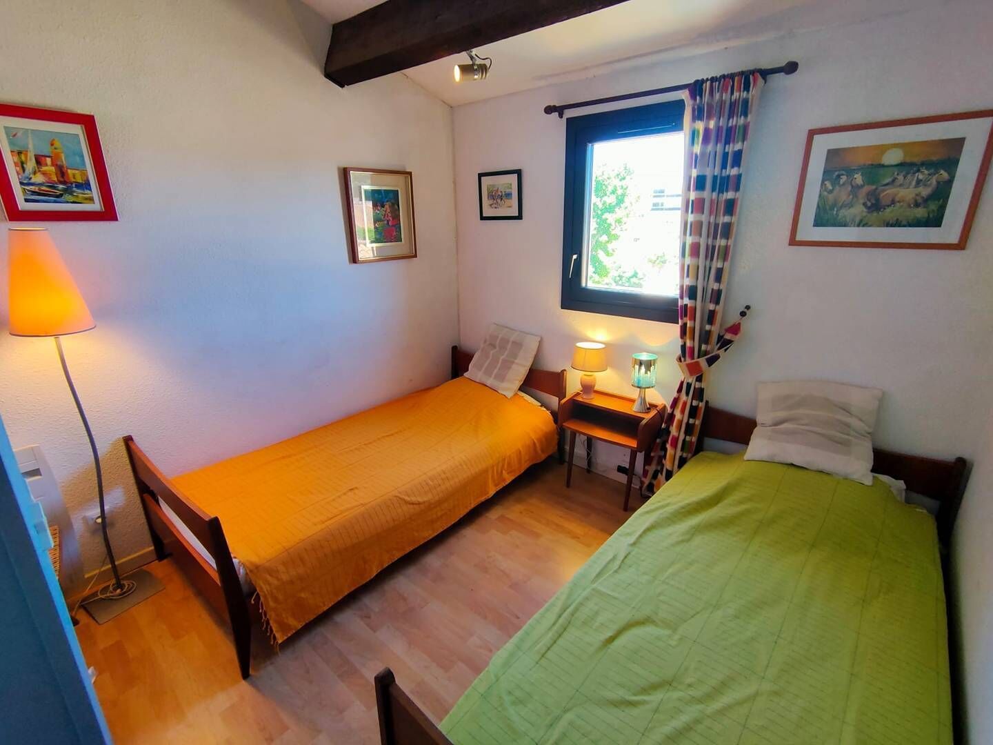 2 bedrooms, iron/ironing board