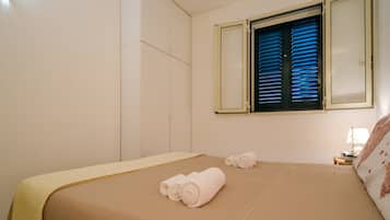 2 bedrooms, free WiFi, bed sheets