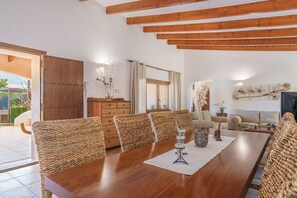 Dining - Villa "Sa Caseta Rustic Villa" with Pool, Terraces & Wi-Fi (Tourist Tax Included) (Cala D'or)