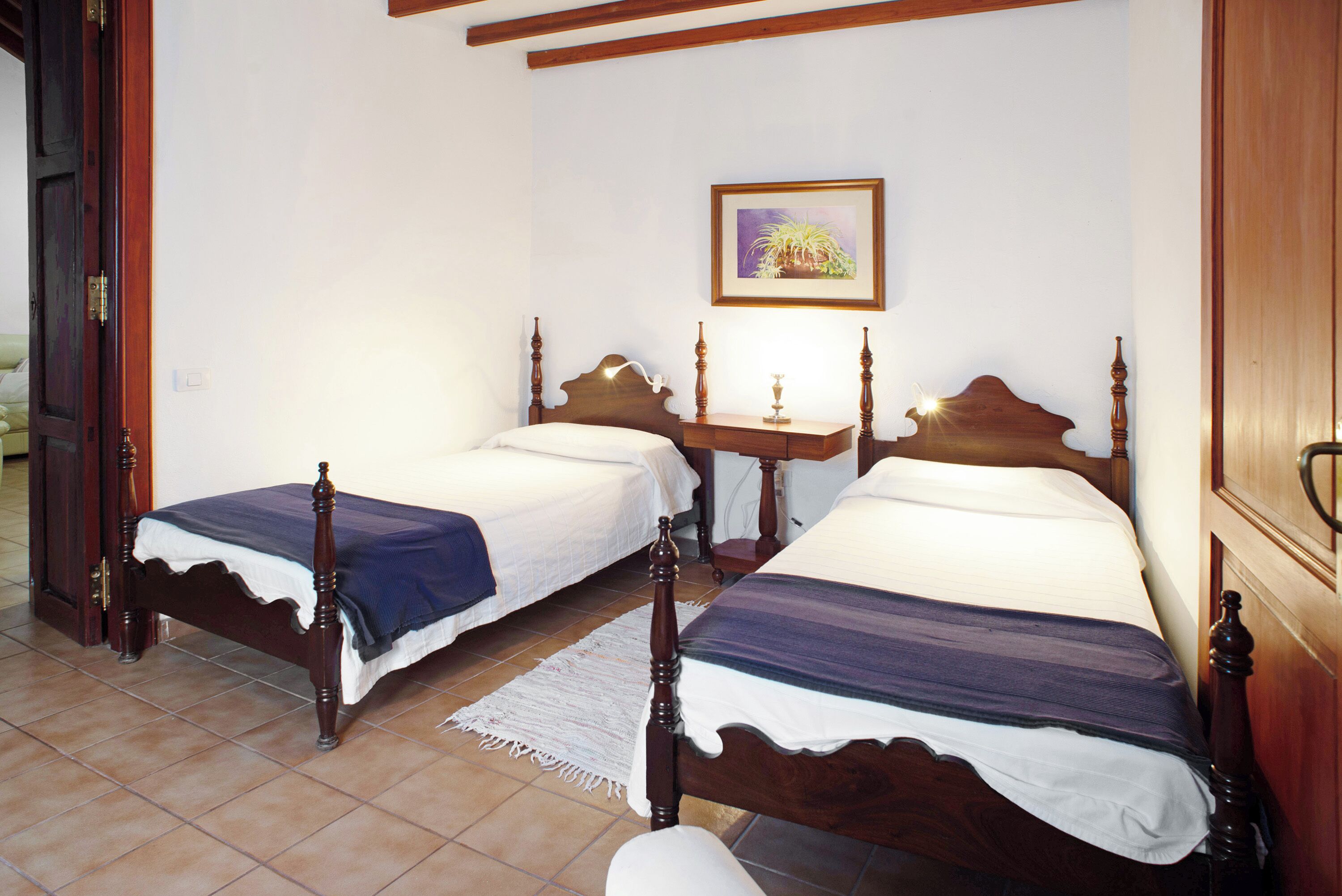 1 dormitorio, tabla de planchar con plancha, wifi gratis y ropa de cama