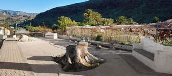 Holiday Home "Casa De La Eterna Primavera" with Mountain View, Terrace & Wi-Fi