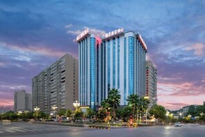 Exterior - Fusion International Hotel (Yizhang)