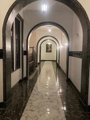 شرفة/رواق