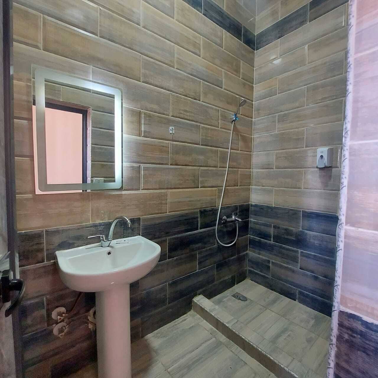 Photo - Gresham Hotel