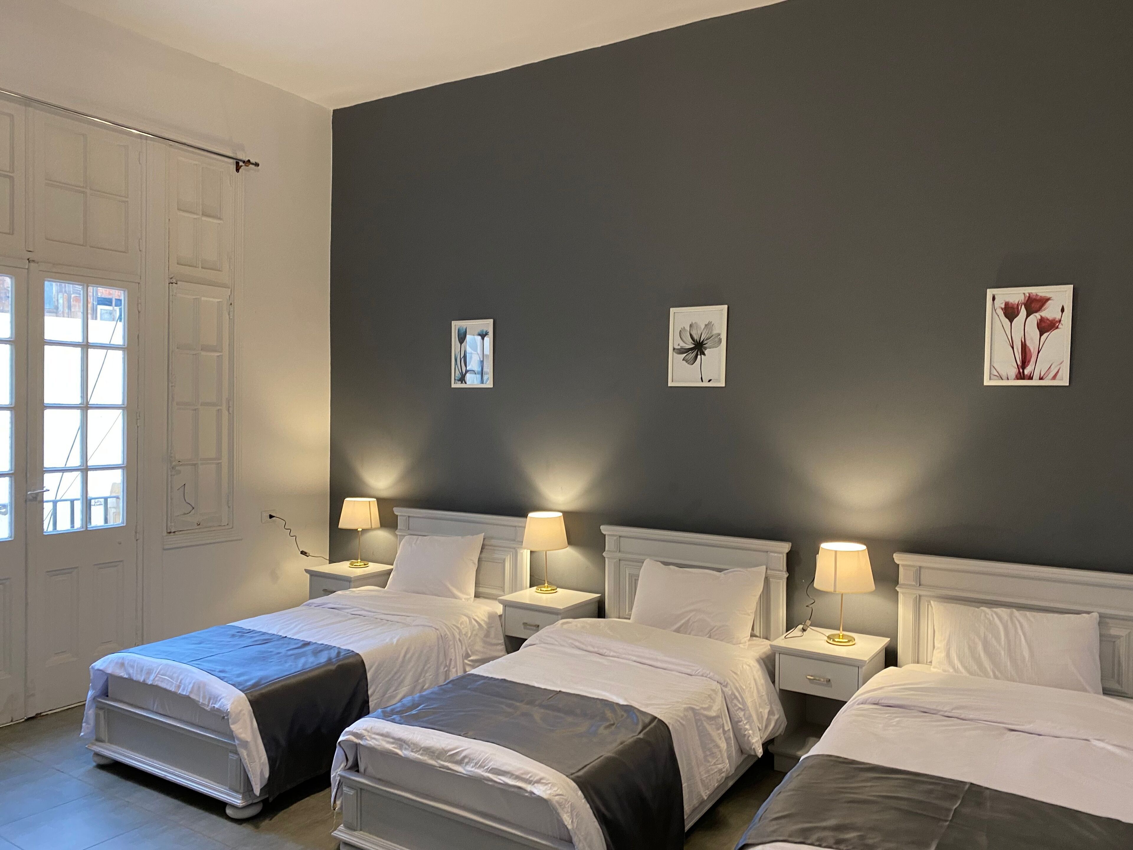 Photo - Gresham Hotel