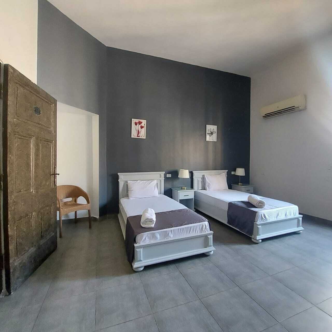 Photo - Gresham Hotel