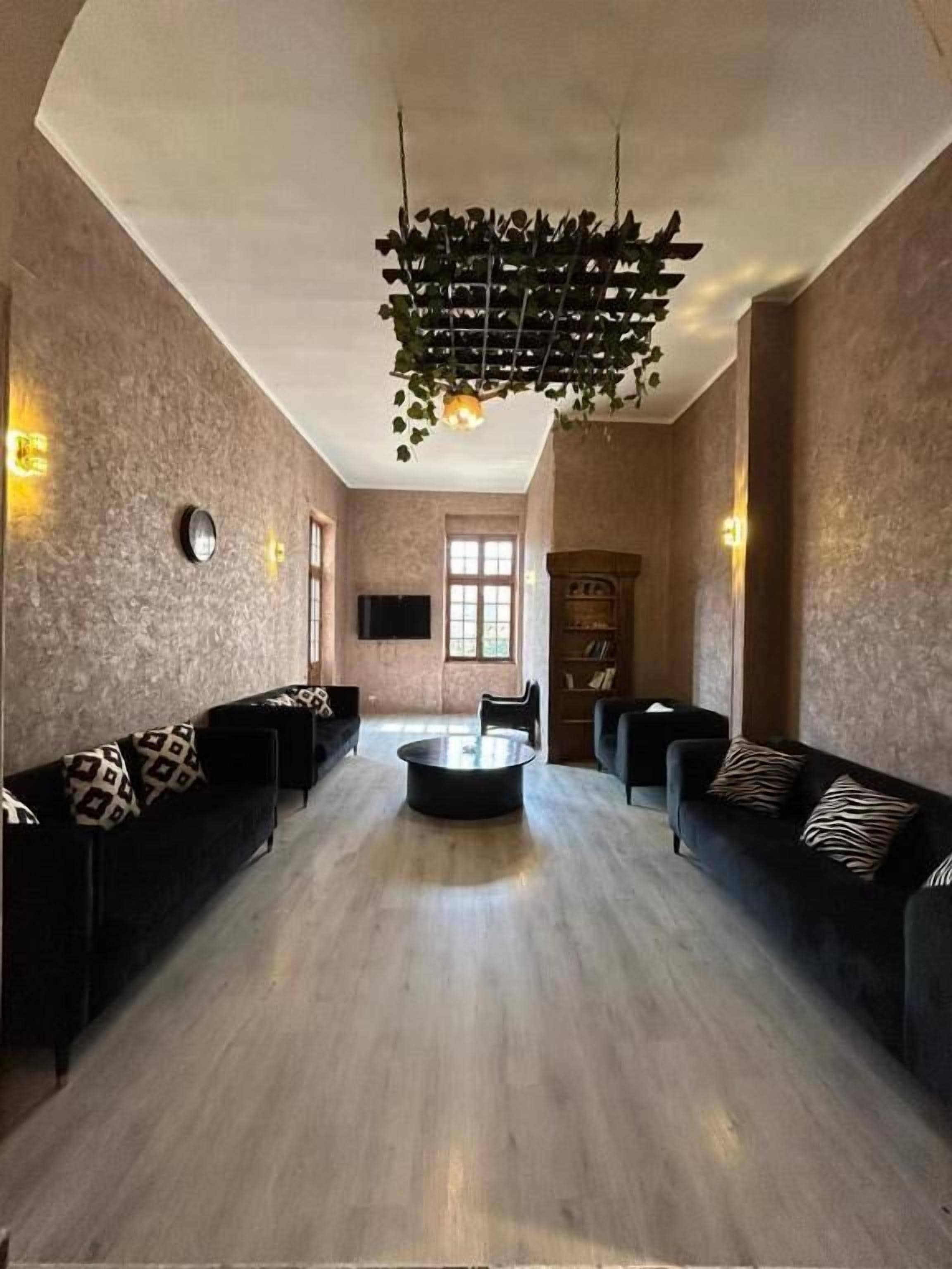 Photo - Gresham Hotel