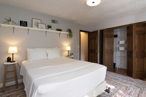 3 slaapkamers, een strijkplank/strijkijzer, wifi, beddengoed