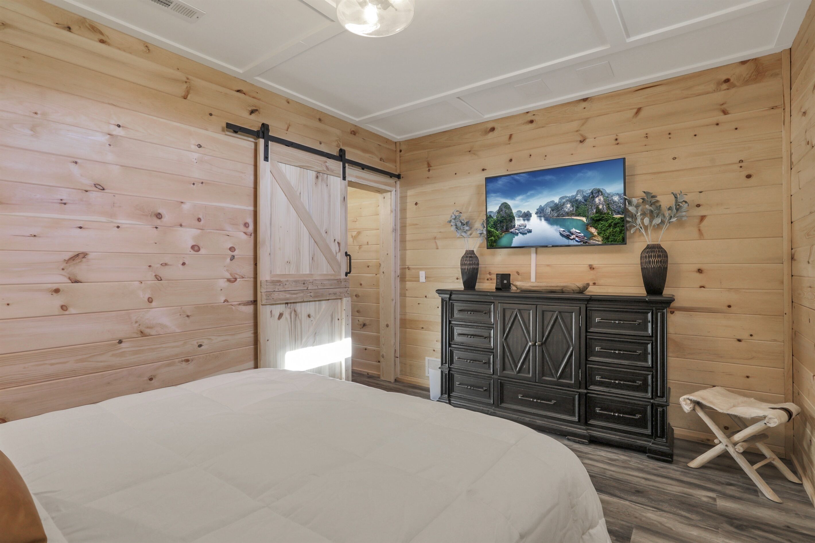 5 quartos, escrivaninha, ferros/tábuas de passar roupa, Wi-Fi