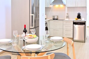 Premium Apartment | Dining room