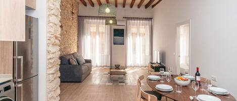 Apartamento superior | Comedor