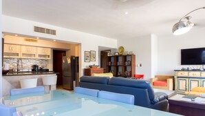 Condo, 2 Bedrooms | Living room