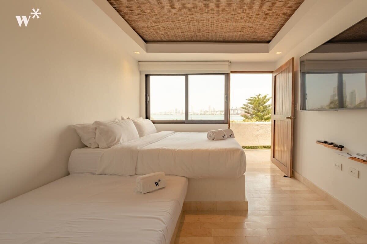 4 habitaciones, tabla de planchar con plancha, wifi y ropa de cama 